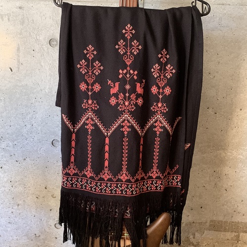 ガザの刺繍ストール